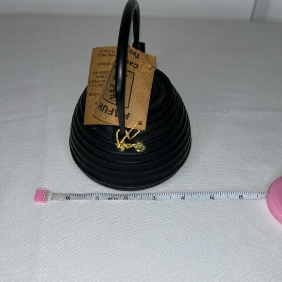 KAFUH Cast Iron Tea Kettle, 2 pounds 6.7 ounces Black 5.5” L x 6” T x 4.5” W - Picture 13 of 14